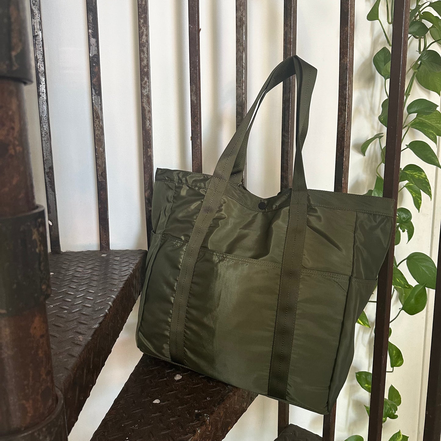 Sherpa 2.0 Bag in Olive
